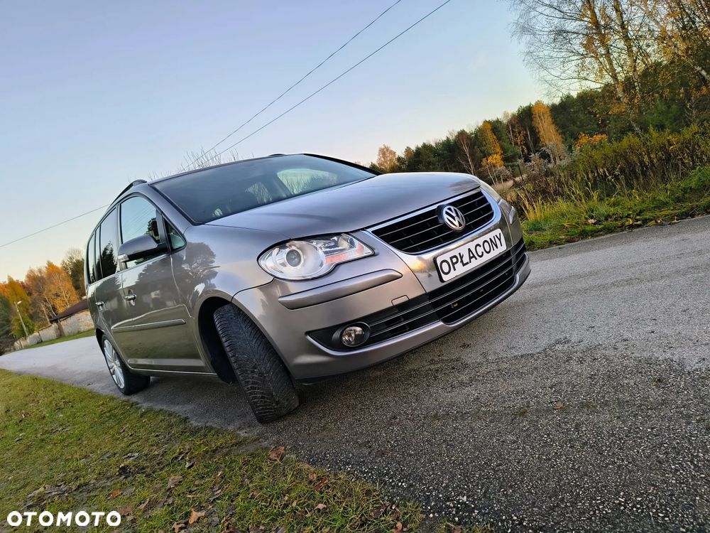 Volkswagen Touran - 3