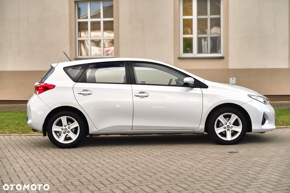 Toyota Auris 1.6 Dynamic - 20