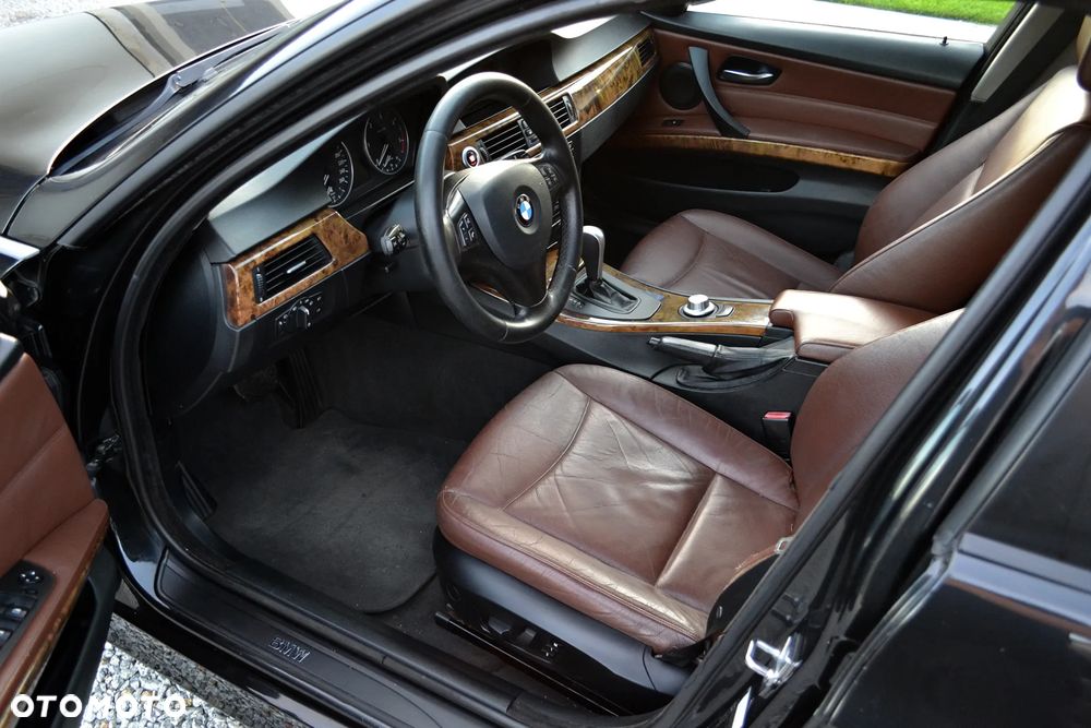 BMW Seria 3 320d DPF - 8