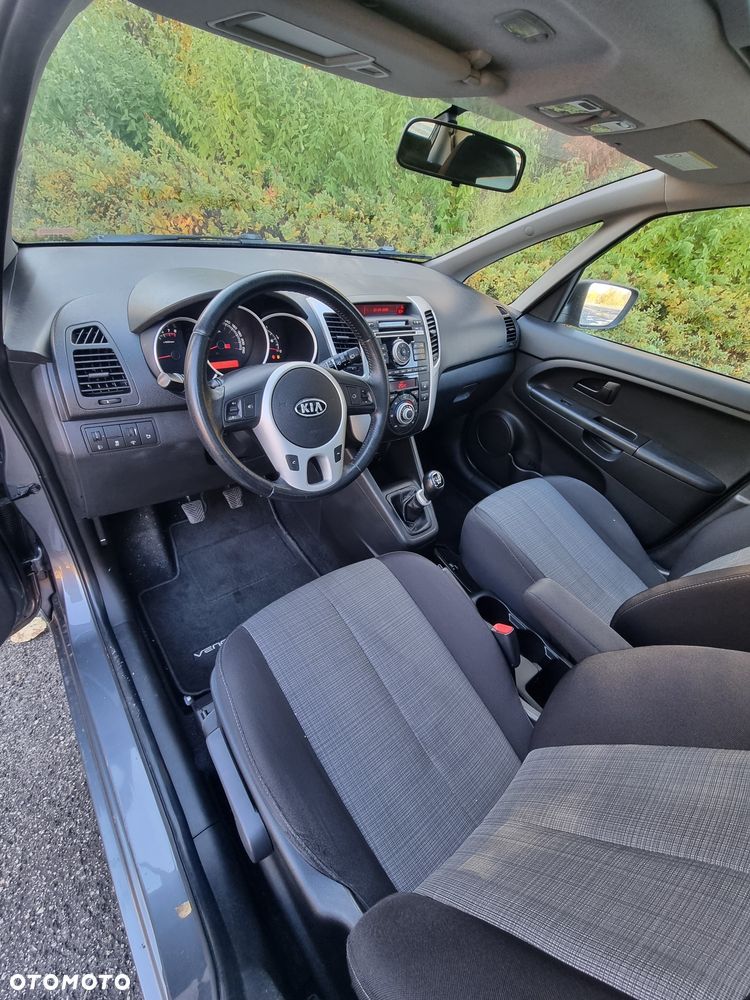 Kia Venga - 6