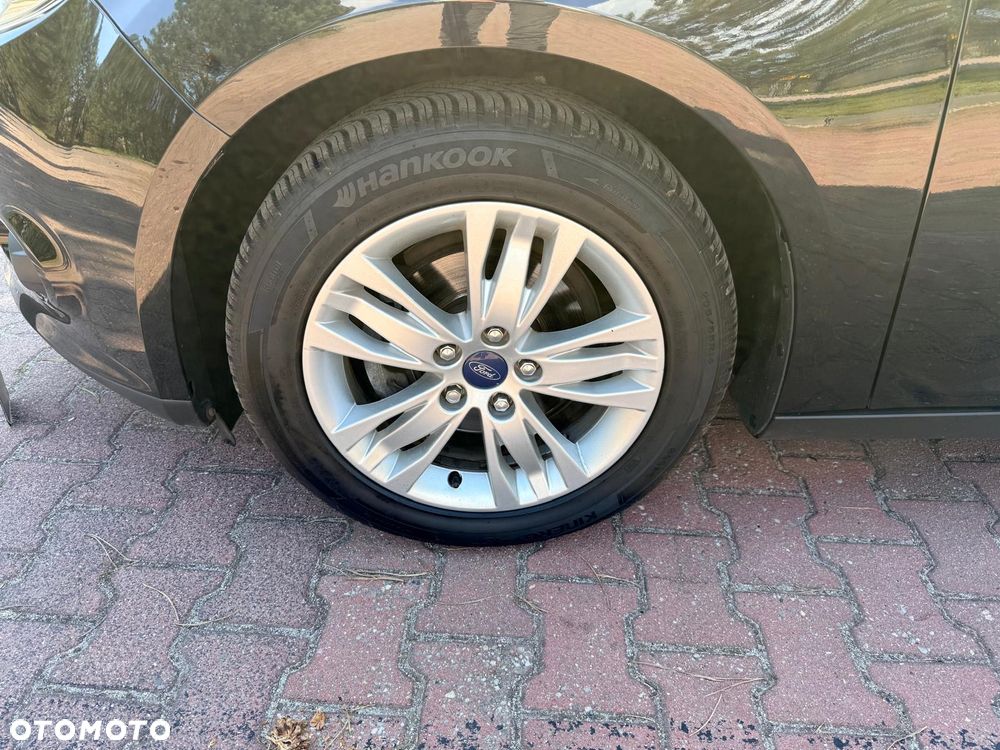 Ford Focus - 25