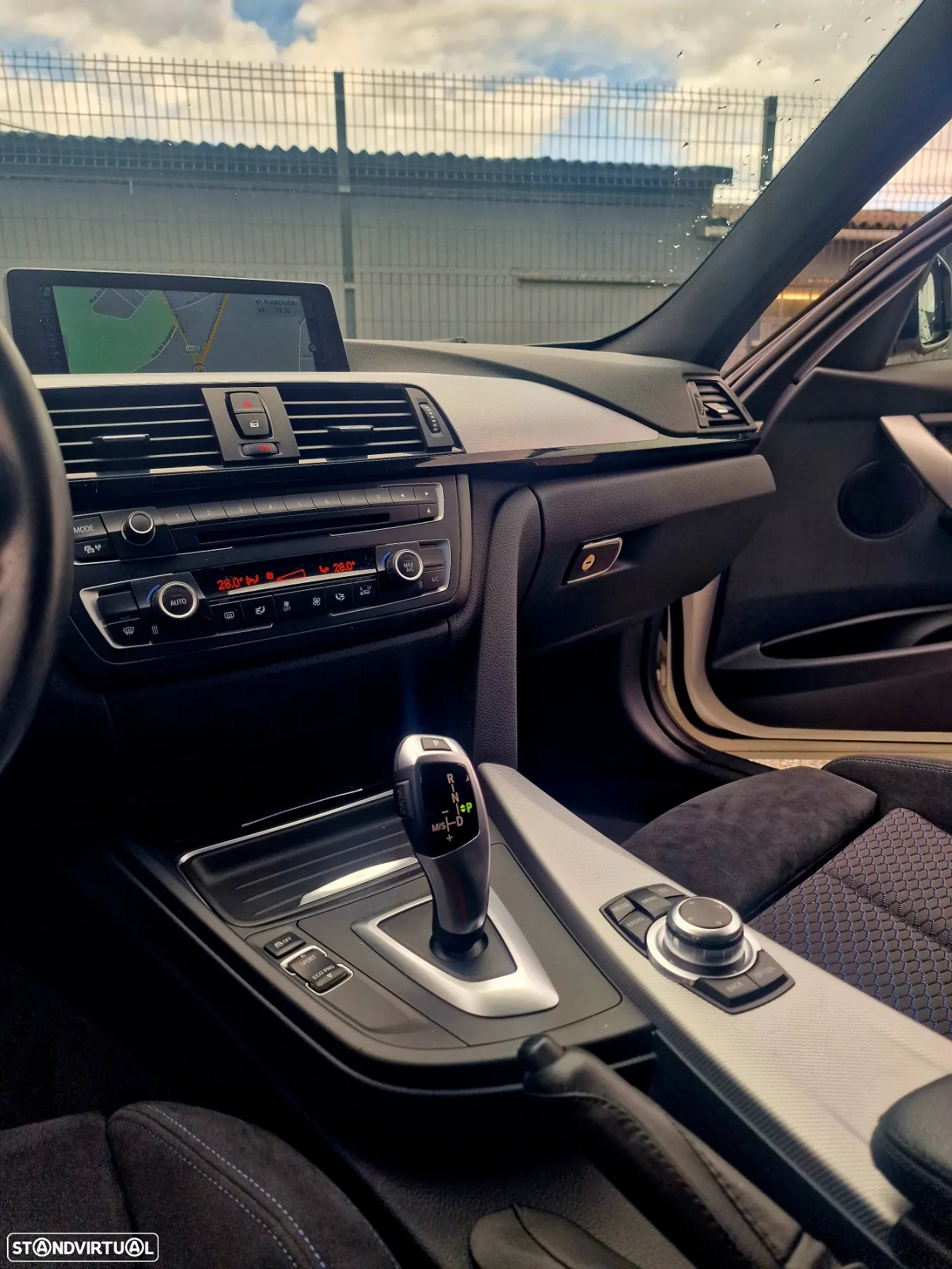 BMW 328 i Auto Pack M - 10