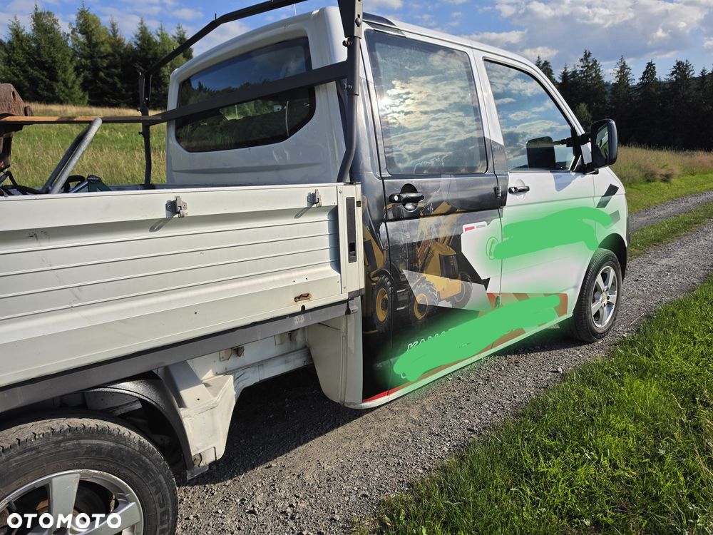 Volkswagen Transporter - 2