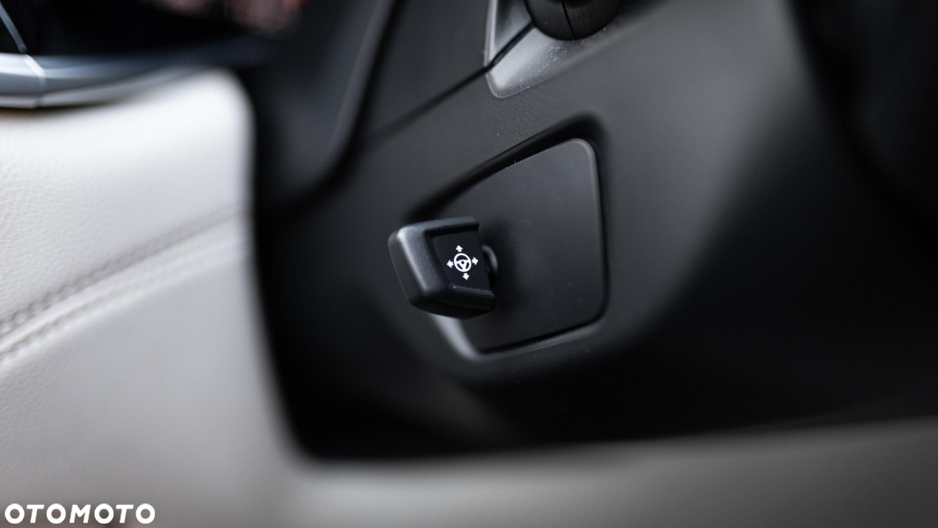 BMW Seria 7 - 29