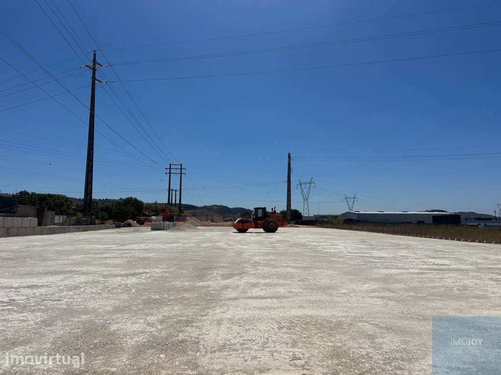 Terreno industrial em São Julião do Tojal - Grande imagem: 2/10