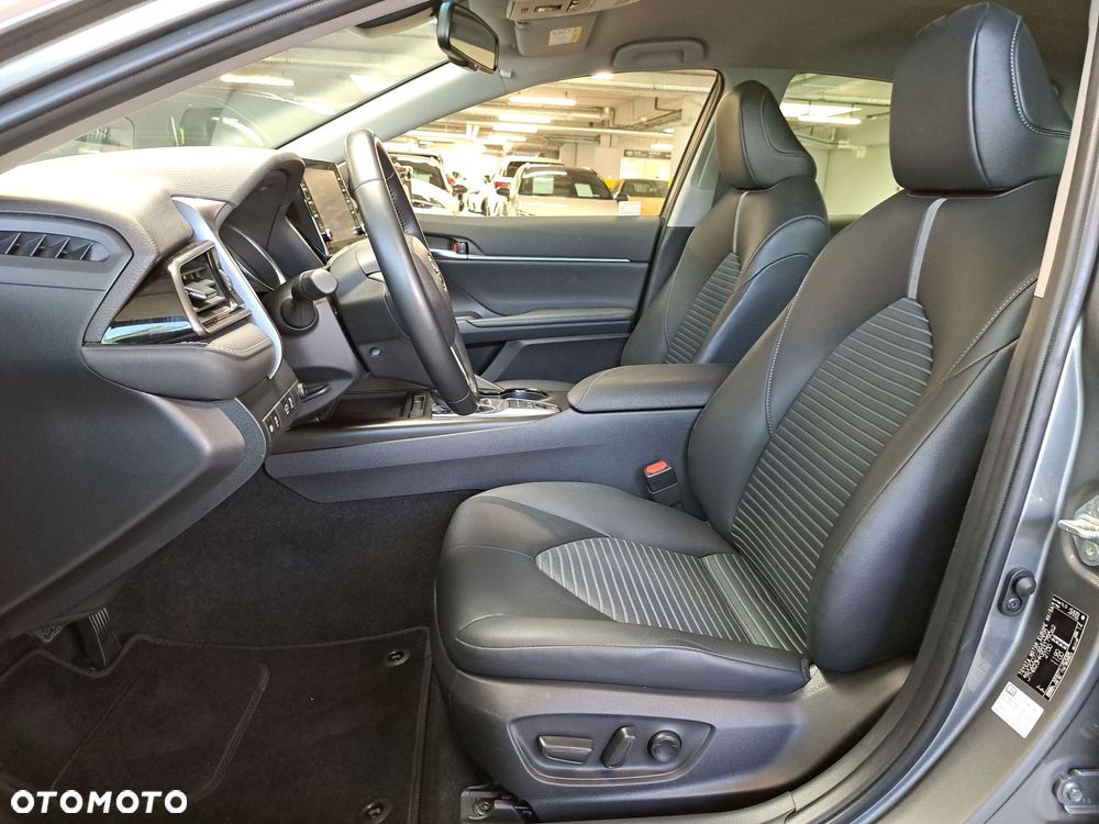 Toyota Camry 2.5 Hybrid Prestige CVT - 12
