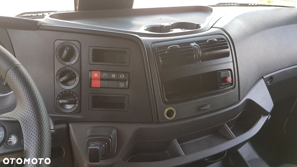 Mercedes-Benz Atego - 19