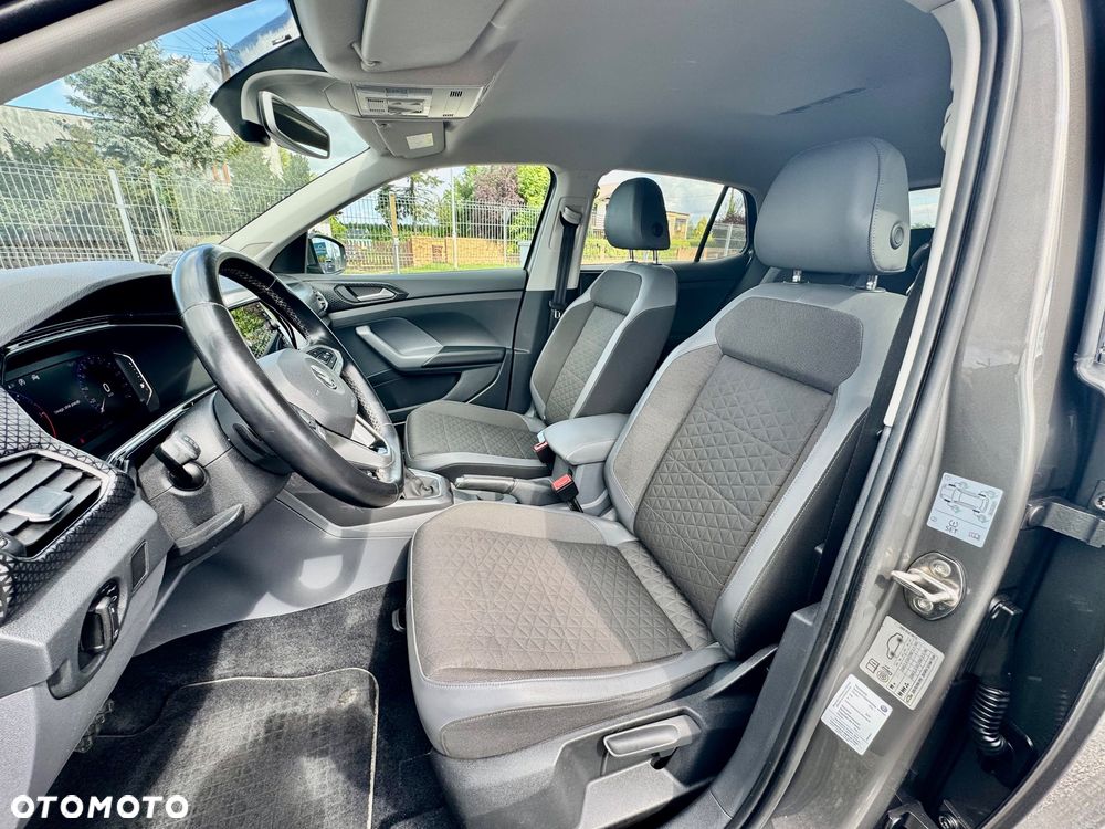Volkswagen T-Cross - 16