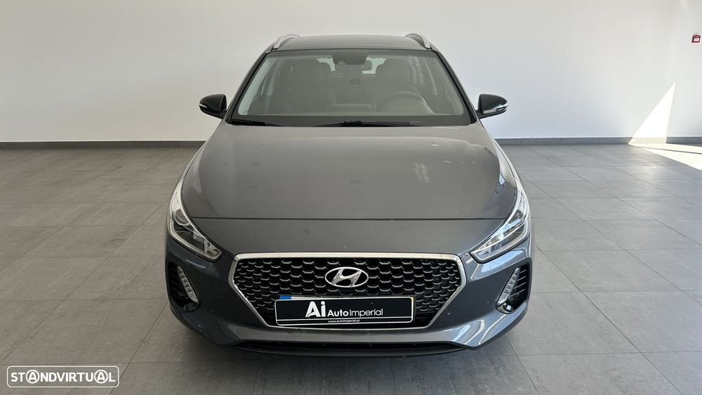 Hyundai i30 SW 1.6 CRDi Blue Comfort Auto AC+J17 - 20