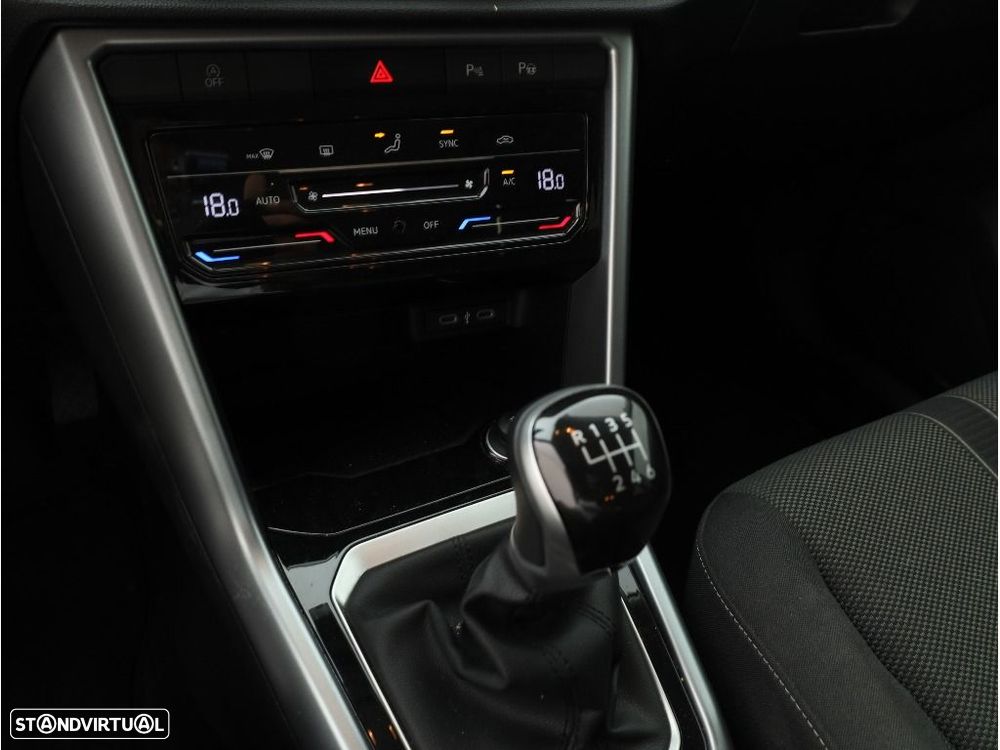 VW T-Roc 1.0 TSI Urban - 16