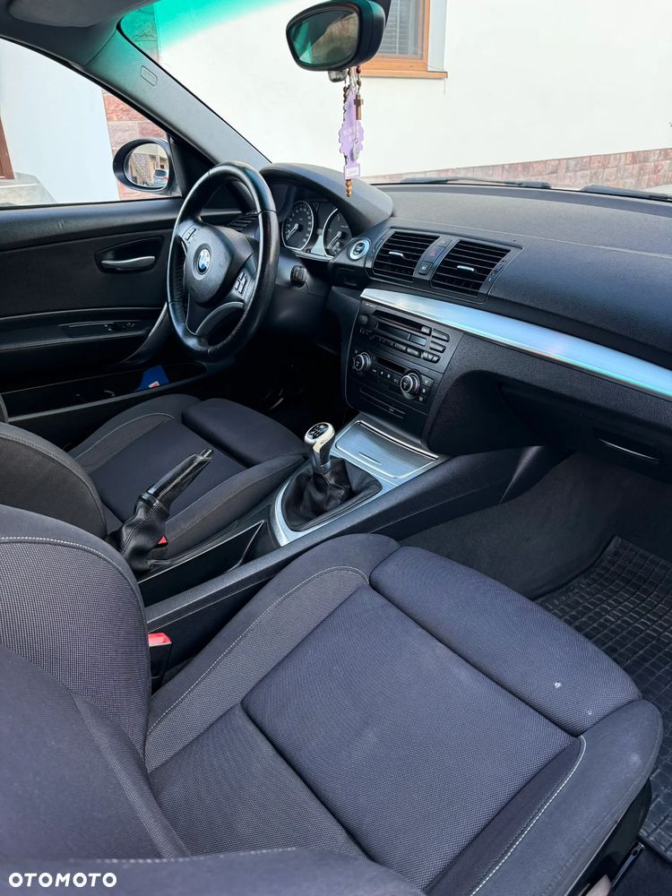 BMW Seria 1 - 13