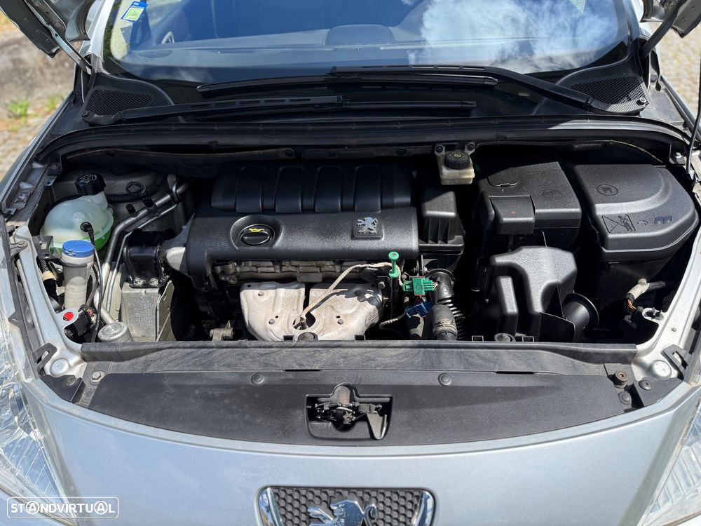 Peugeot 307 1.4 16V XT Premium - 16