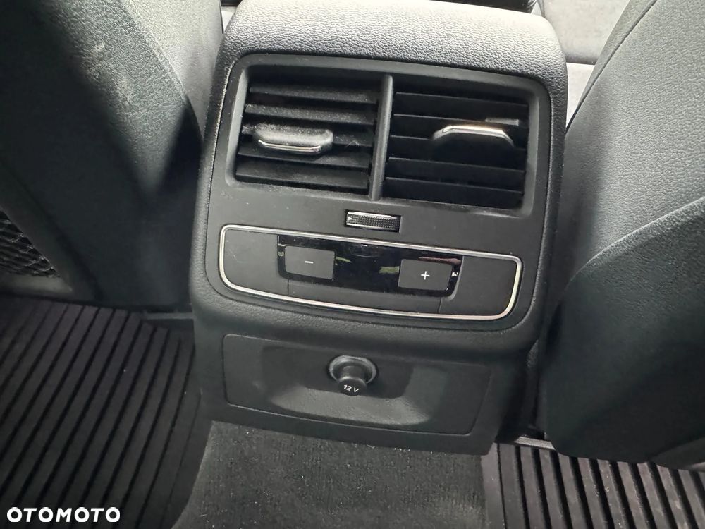 Audi A4 Limousine - 23