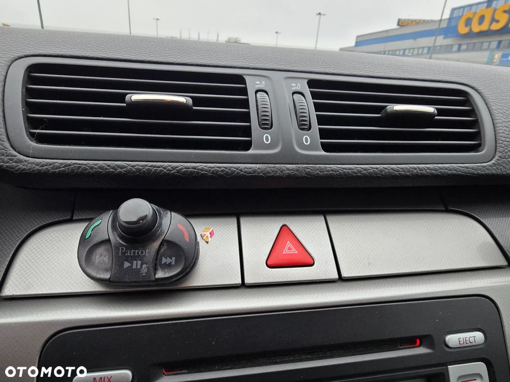 Volkswagen Passat 1.9 TDI Comfortline - 32