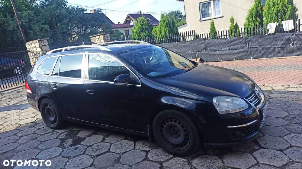 Volkswagen Golf 1.9 TDI DPF Edition BlueMotion - 2