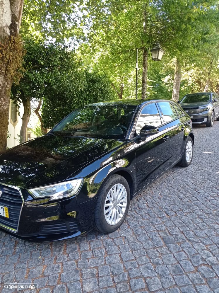Audi A3 Sportback 1.6 TDI - 11