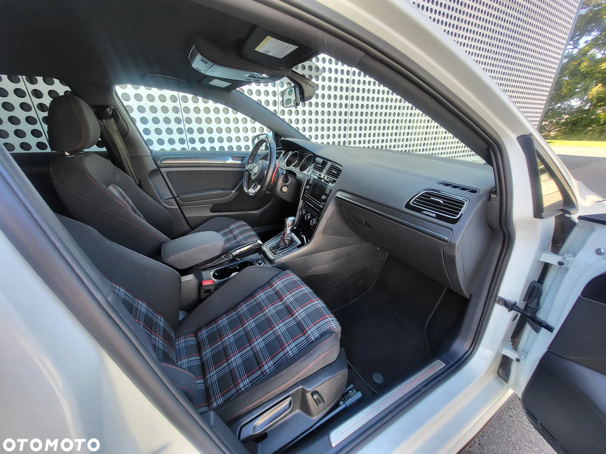 Volkswagen Golf 2.0 TSI OPF DSG GTI - 10