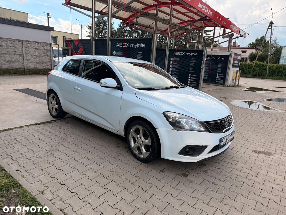 Kia Ceed - 5