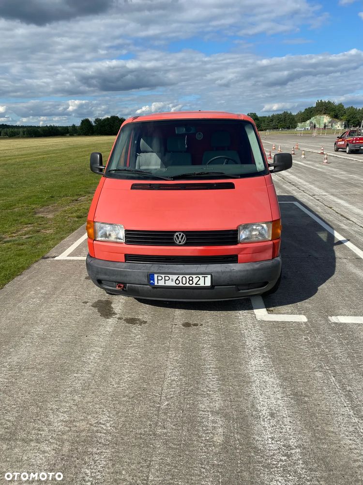 Volkswagen Transporter - 2