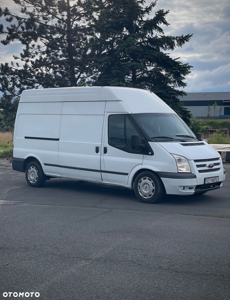 Ford Transit - 1