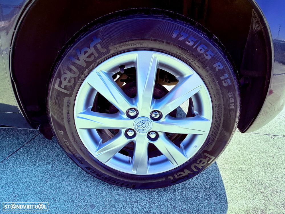 Toyota Yaris 1.0 VVT-i Comfort+P.Style +Navi - 7