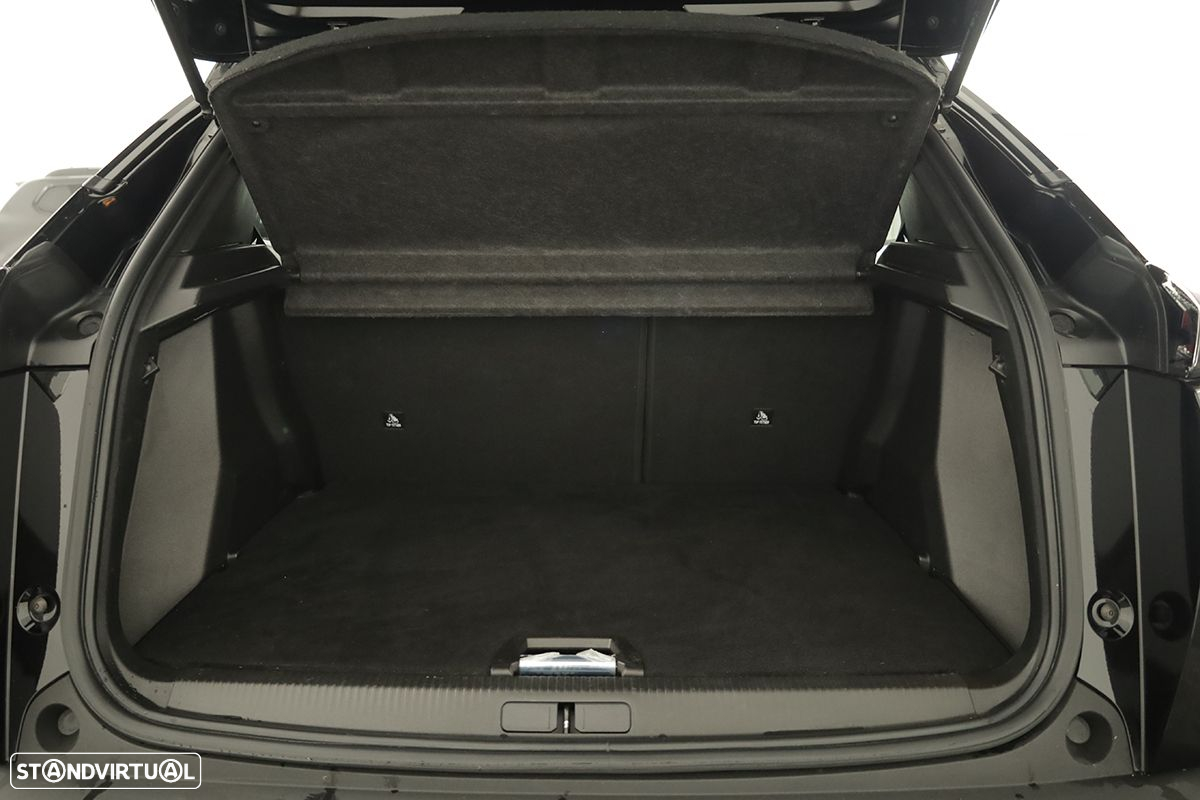 Peugeot e-2008 50 kWh GT - 24