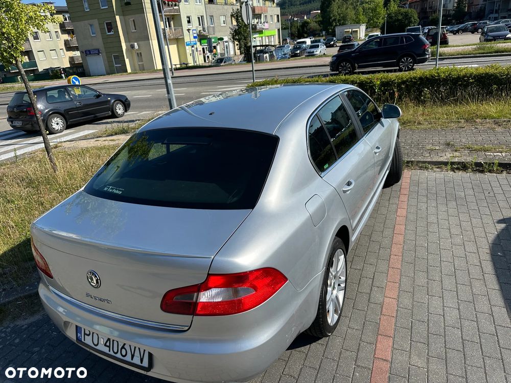 Skoda Superb 2.0 TDI Business - 14