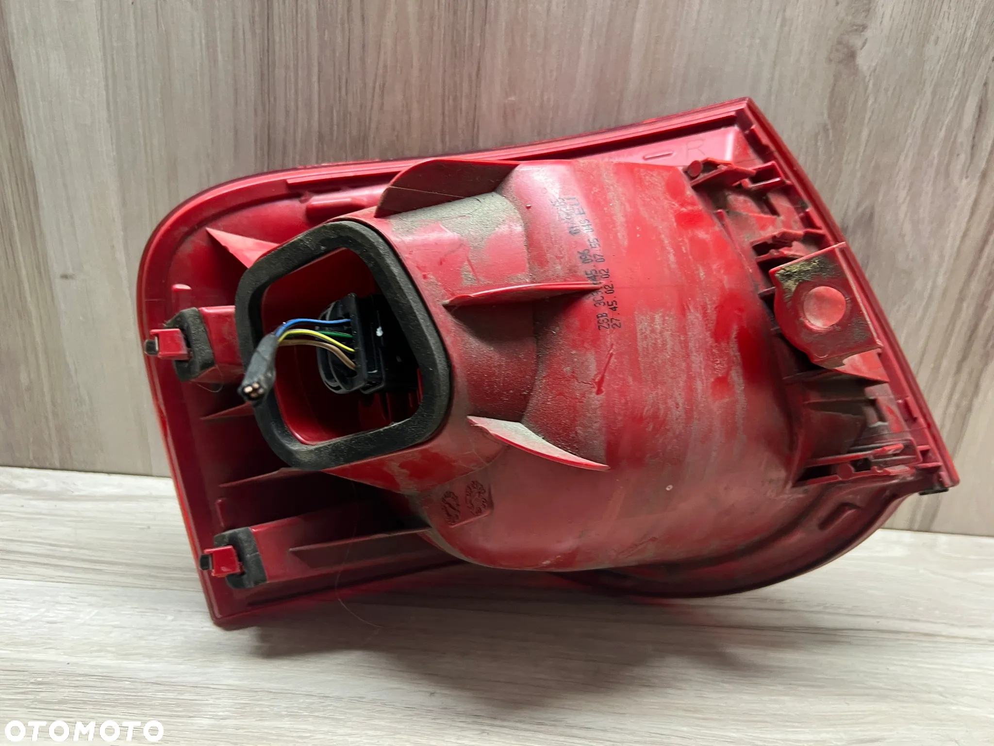 LAMPA TYLNA PRAWA VW PASSAT B6 KOMBI - 4