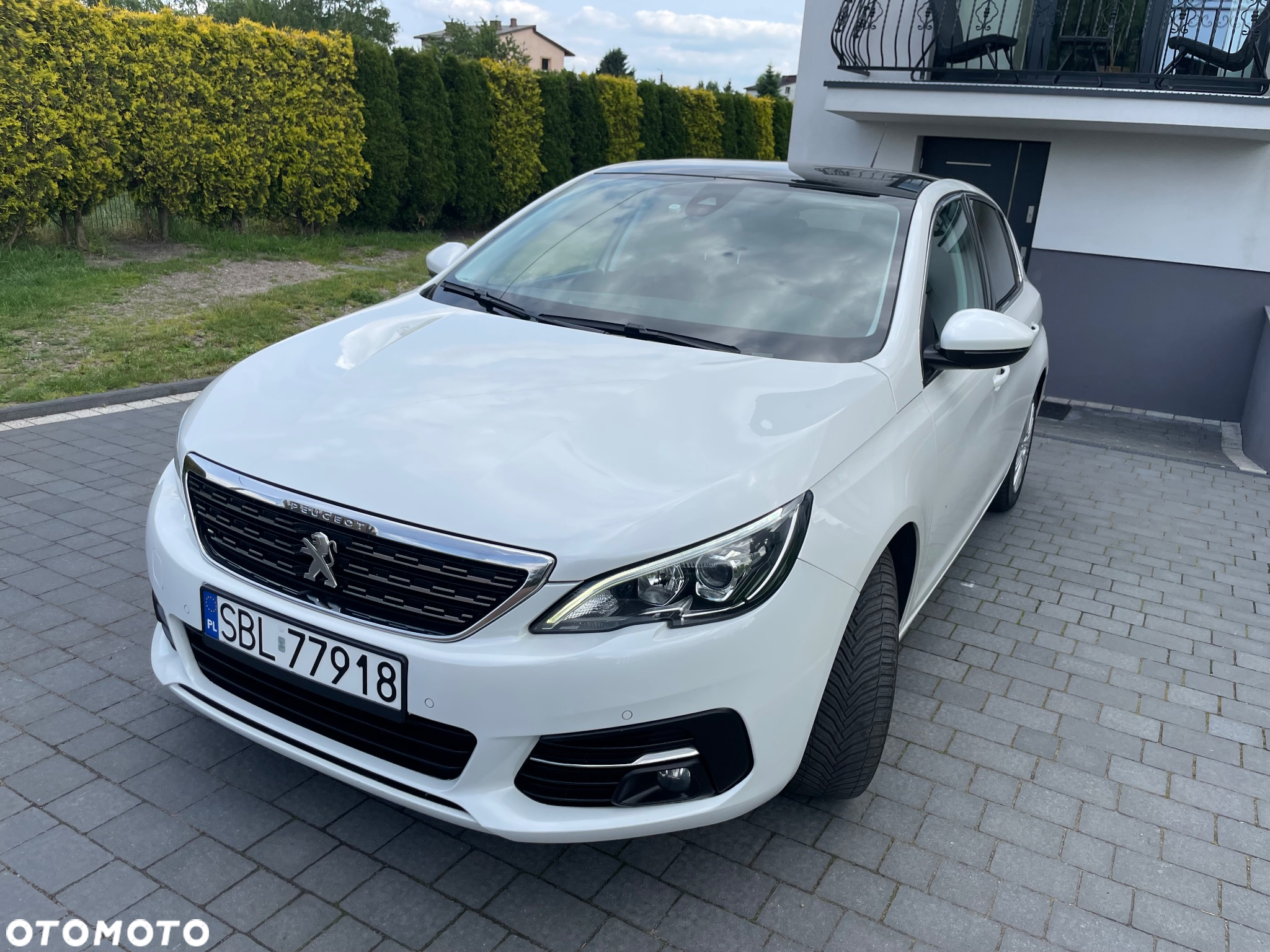 Peugeot 308 1.2 PureTech GPF Allure S&S - 4