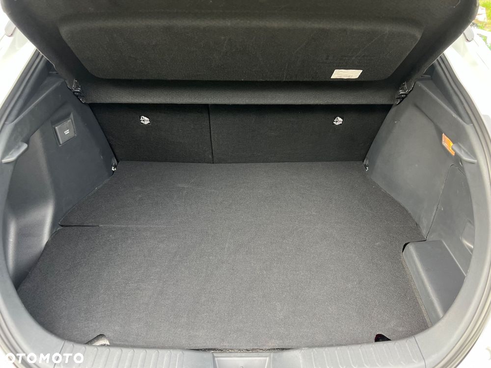 Toyota C-HR 2.0 PHEV Dynamic Force Comfort Plus - 26