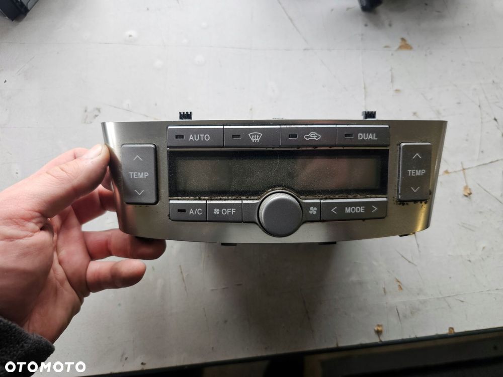 panel sterowania klimatyzacji 55900-05271 toyota avensis t25 - 1
