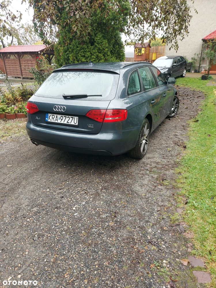 Audi A4 - 4