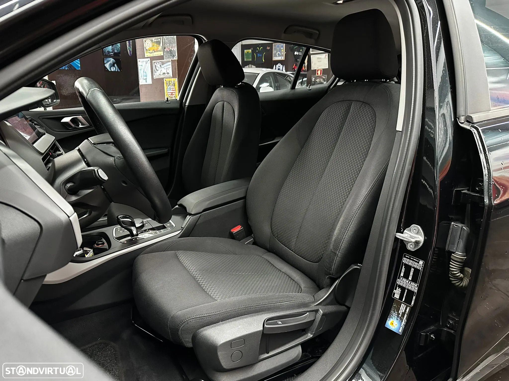 BMW 118 i Auto - 13