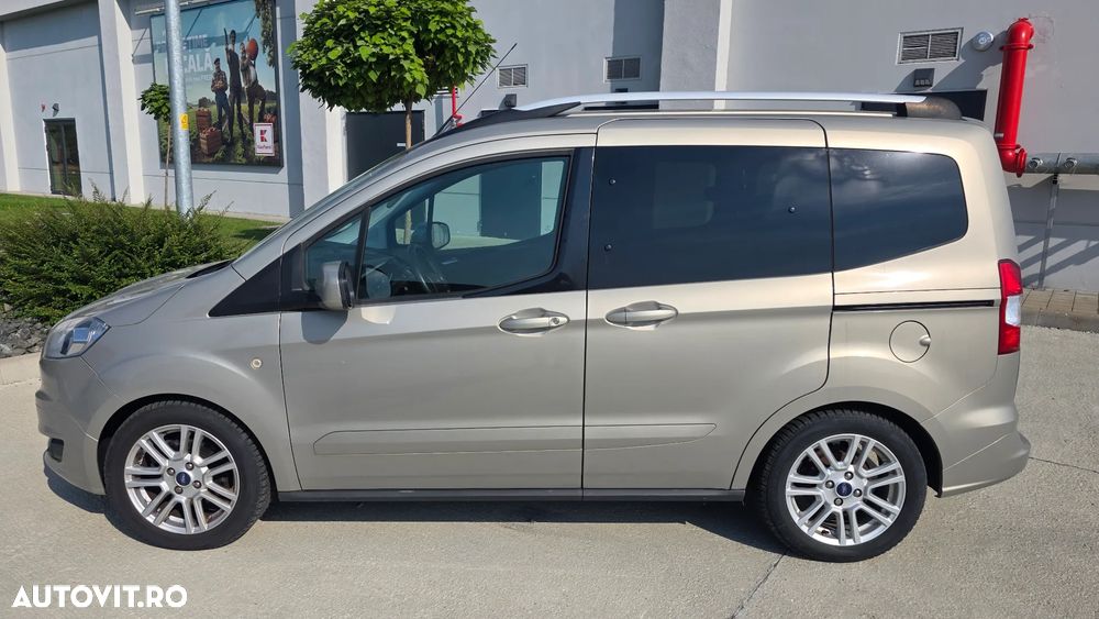 Ford Transit Connect - 9