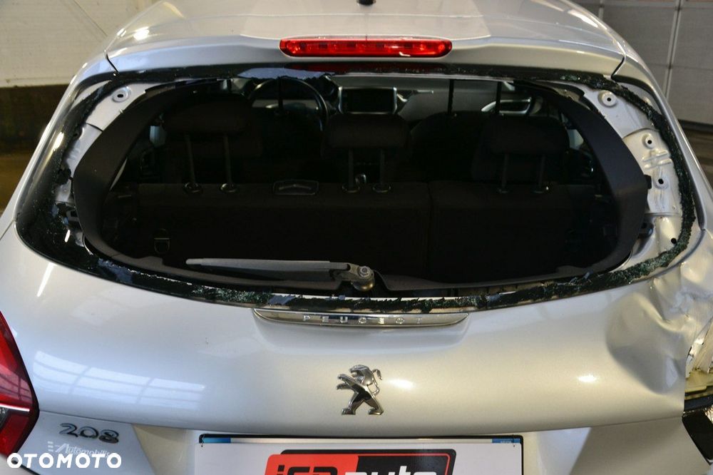 Peugeot 208 - 9