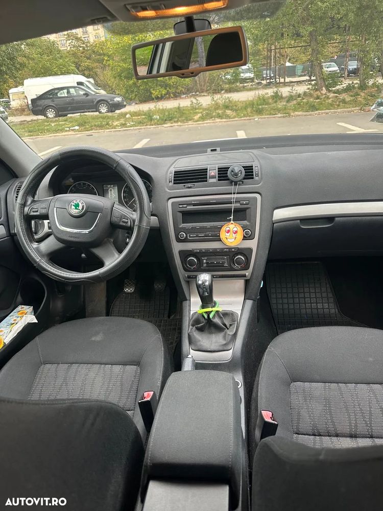 Skoda Octavia 1.6 TDI ELEGANCE - 2