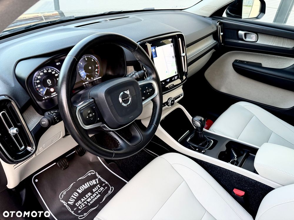 Volvo XC 40 D3 SCR Inscription - 24