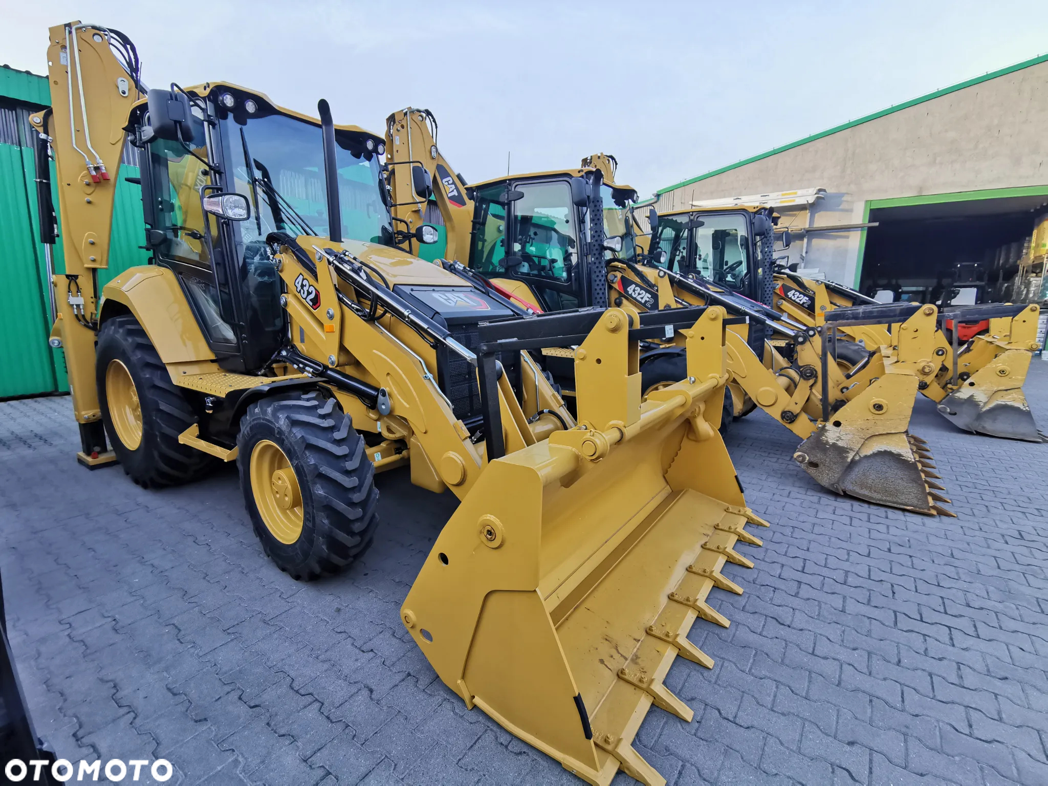 Caterpillar CAT 432F2 Wecon niskopodwozie Scania - 26