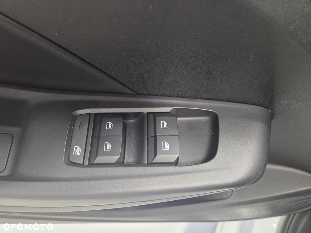 MG MG3 1.5 Excite - 12