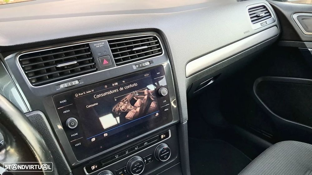 VW Golf Variant 1.6 TDi Confortline - 16