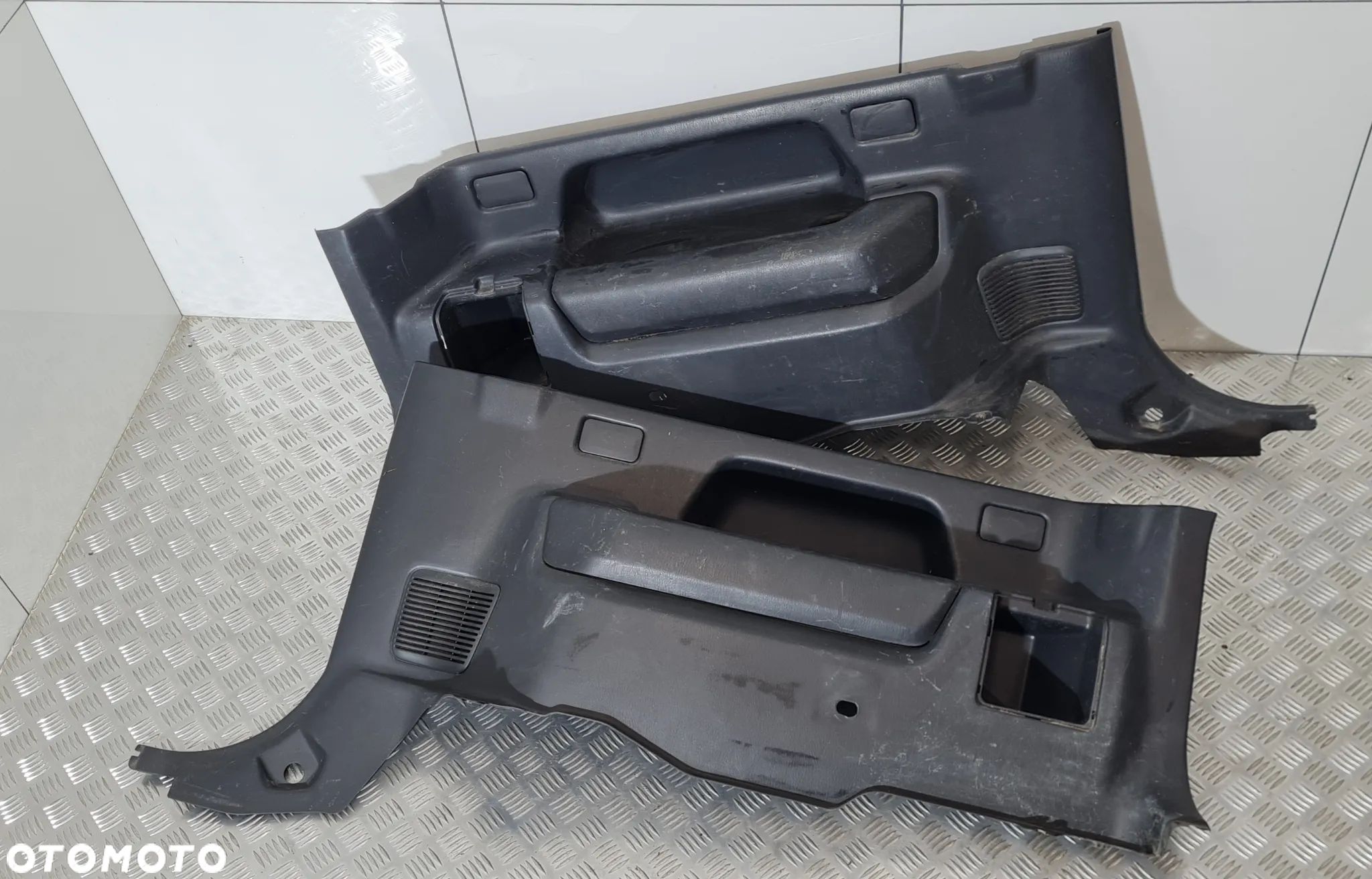 Suzuki Jimny Tapicerka Boczek Bagażnika - 1