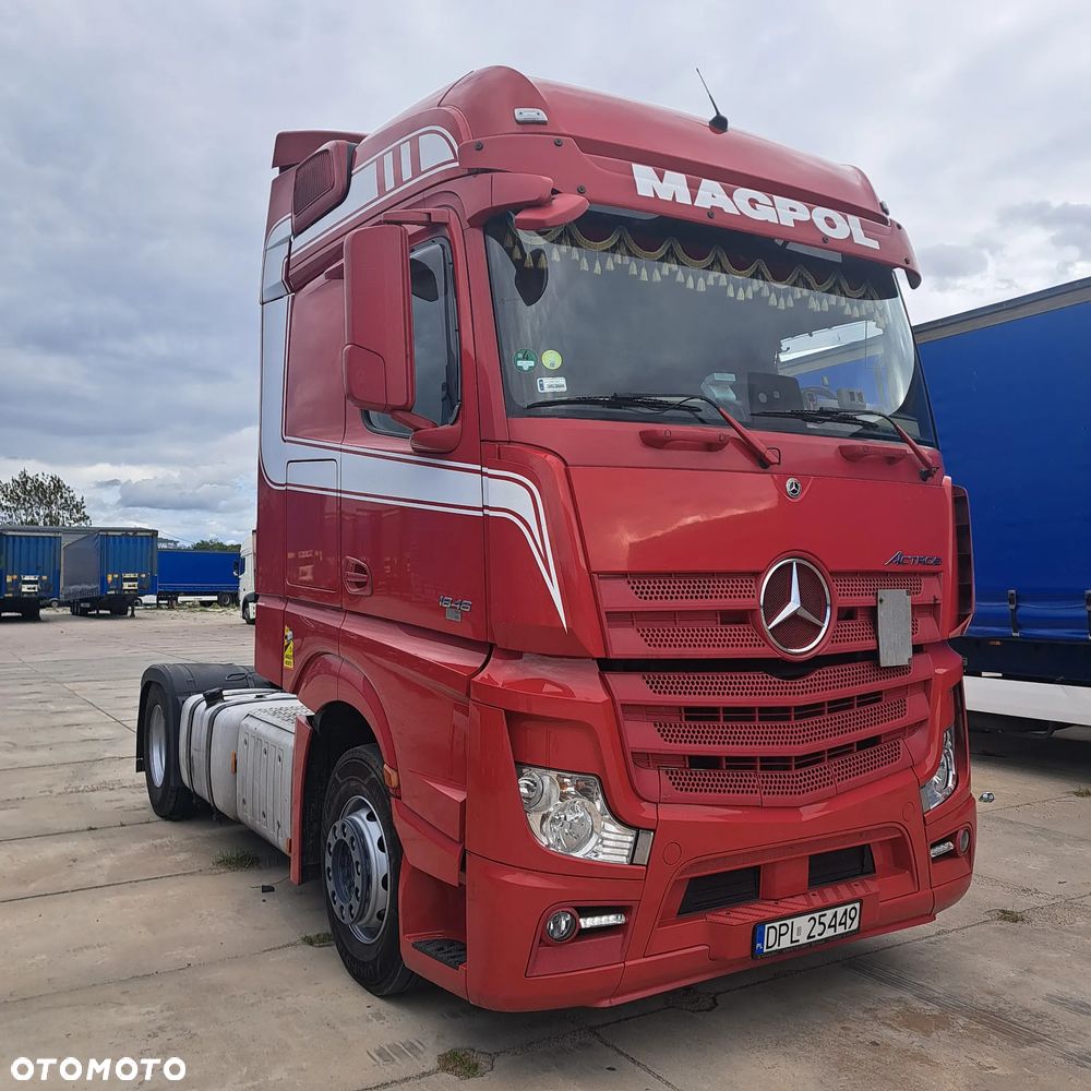 Mercedes-Benz 1846LS - 3