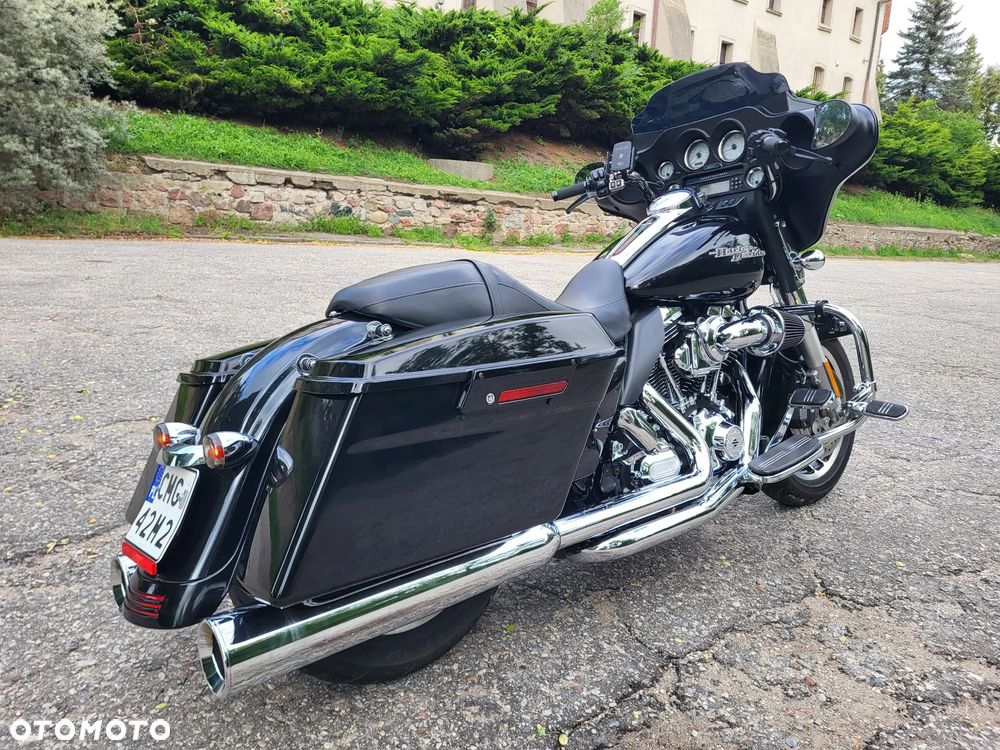 Harley-Davidson Touring Street Glide - 3
