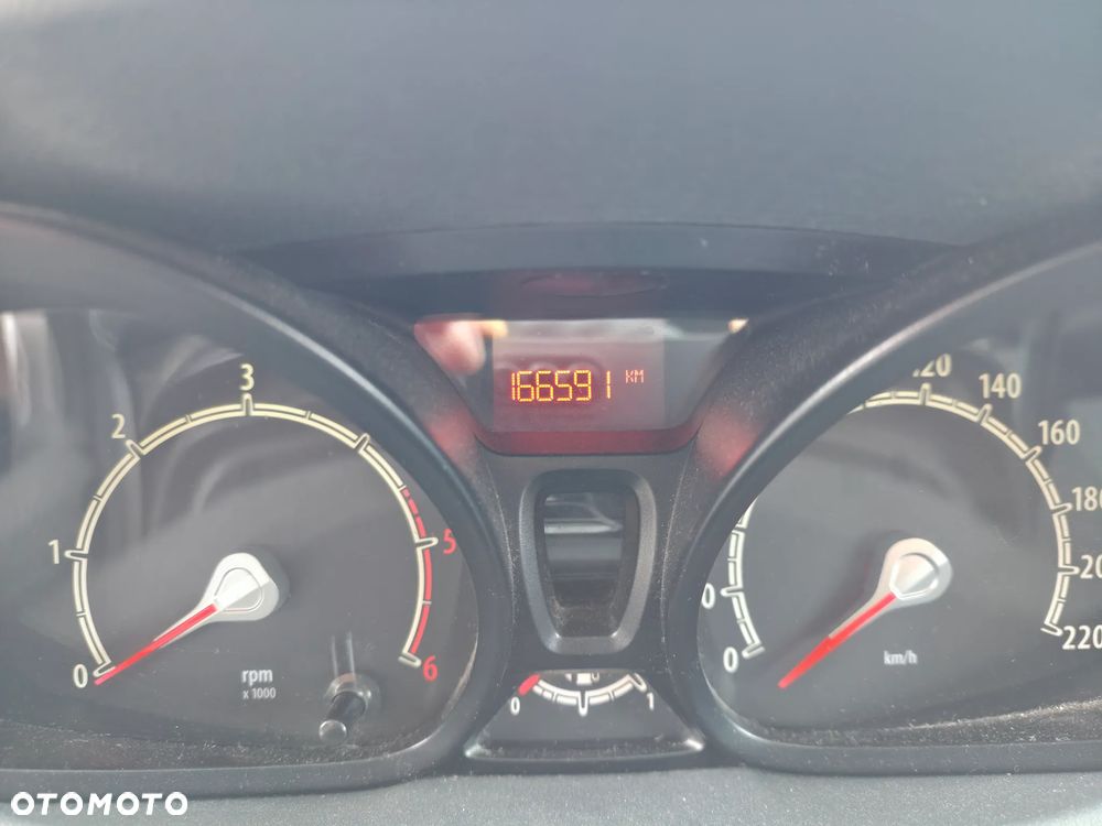 Ford Fiesta - 3