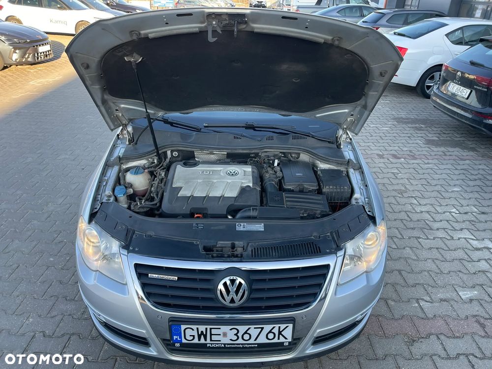 Volkswagen Passat Variant 2.0 TDI DPF BlueMot Comfortline - 30