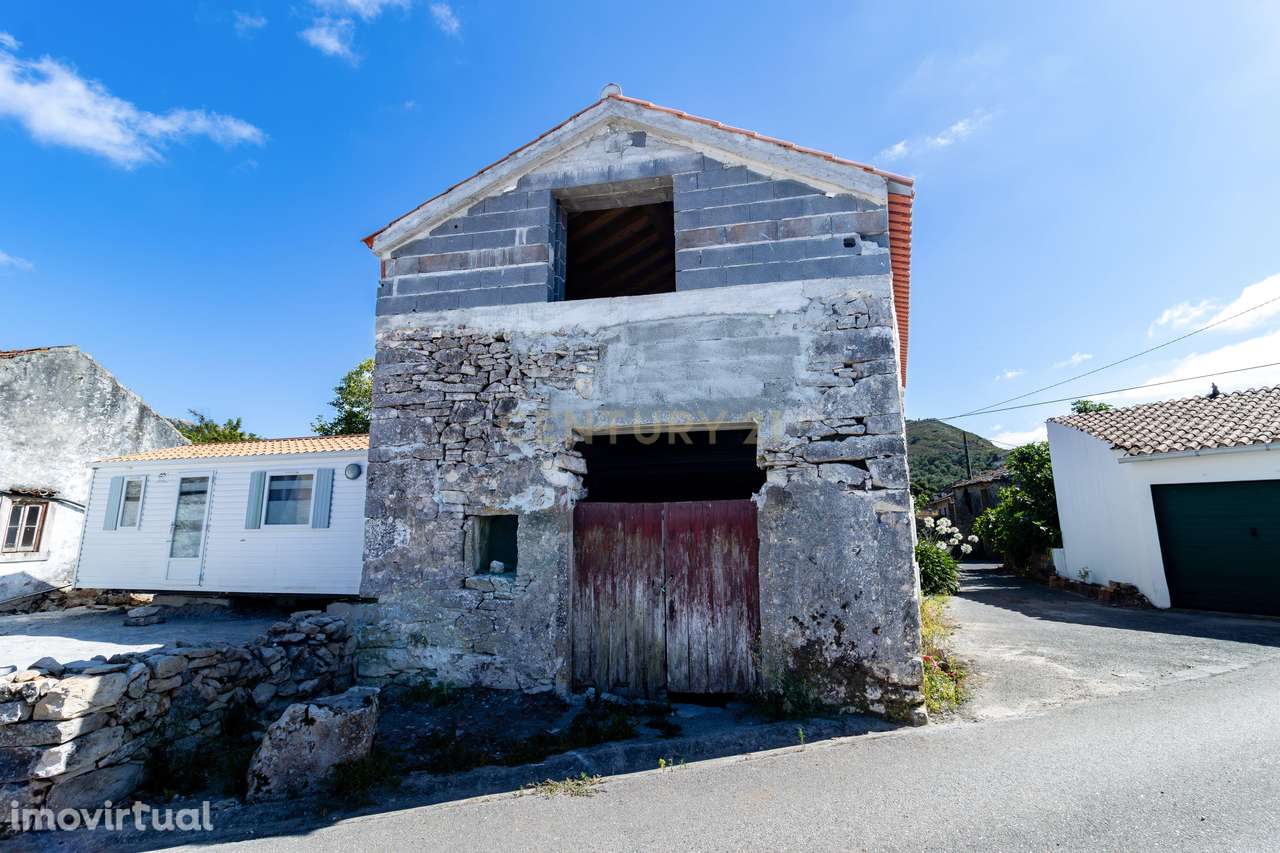 Armazém em Pedra com Projeto de Conversão para Habitação – Casais Vent - Grande imagem: 2/25