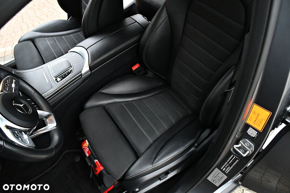 Mercedes-Benz GLC 200 4Matic 9G-TRONIC AMG Line - 26