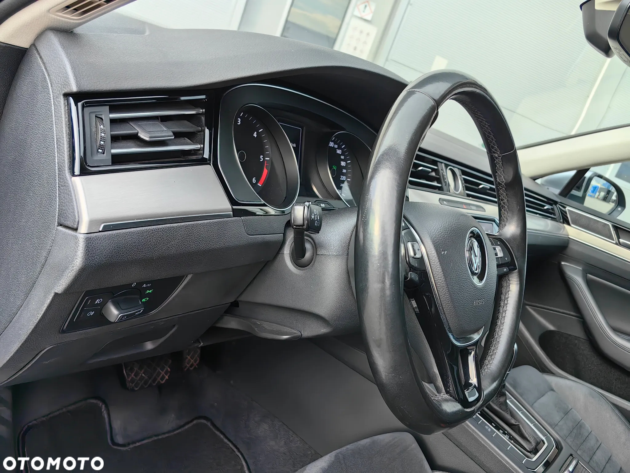 Volkswagen Passat 2.0 TDI BMT Highline DSG - 10