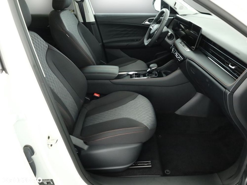 MG HS 1.5T HEV+ Excite - 18