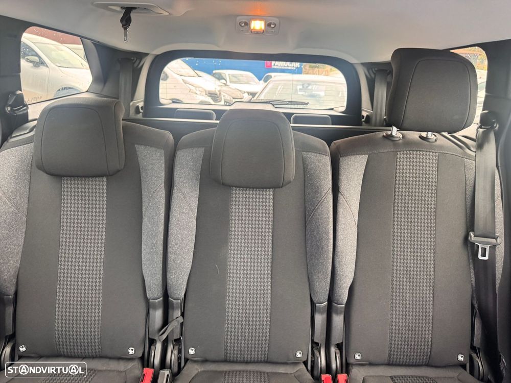 Peugeot 5008 1.2 PureTech Active - 12